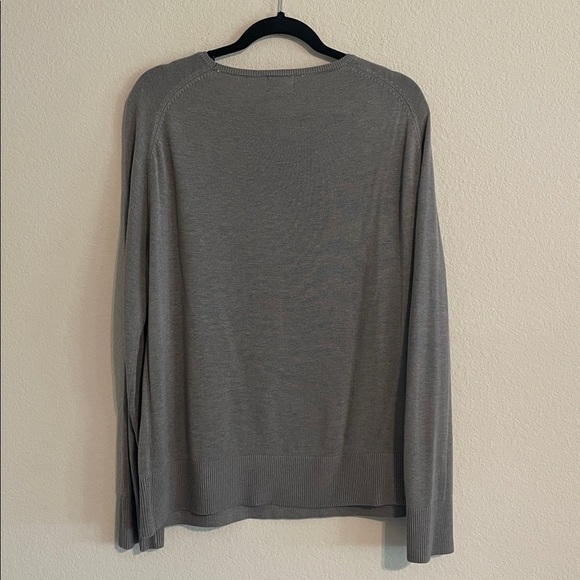 H&M Women Gray Scoop Neck Layering Sweater XL Contemporary Classic Preppy - Picture 2 of 11